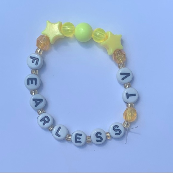 Fearless (Taylor’s Version) Bracelet in Size Small - Picture 3 of 4